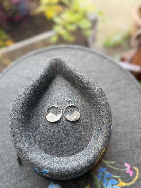 Signature Mountain Hoops (Small)
