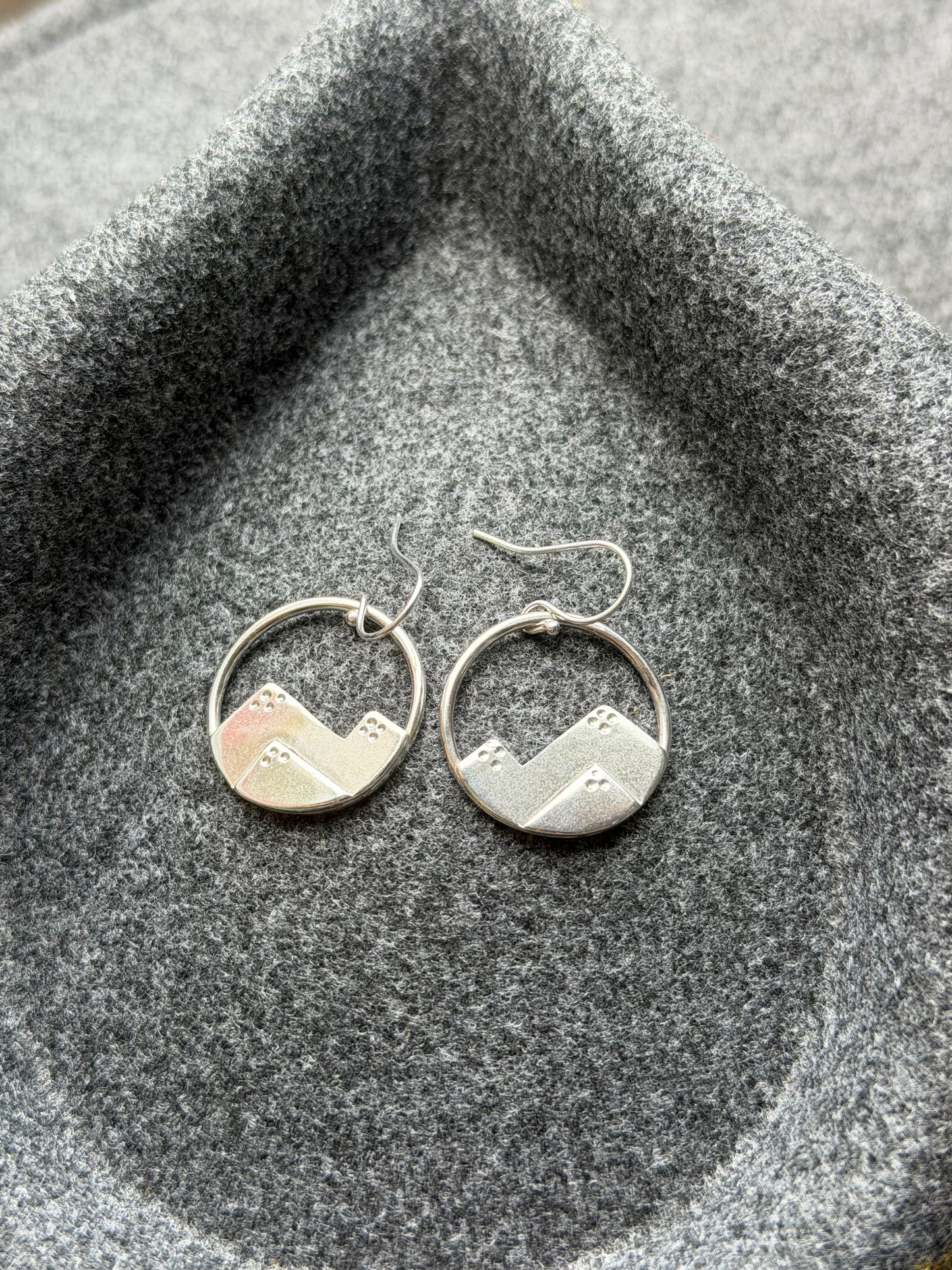 Signature Mountain Hoops (Small)